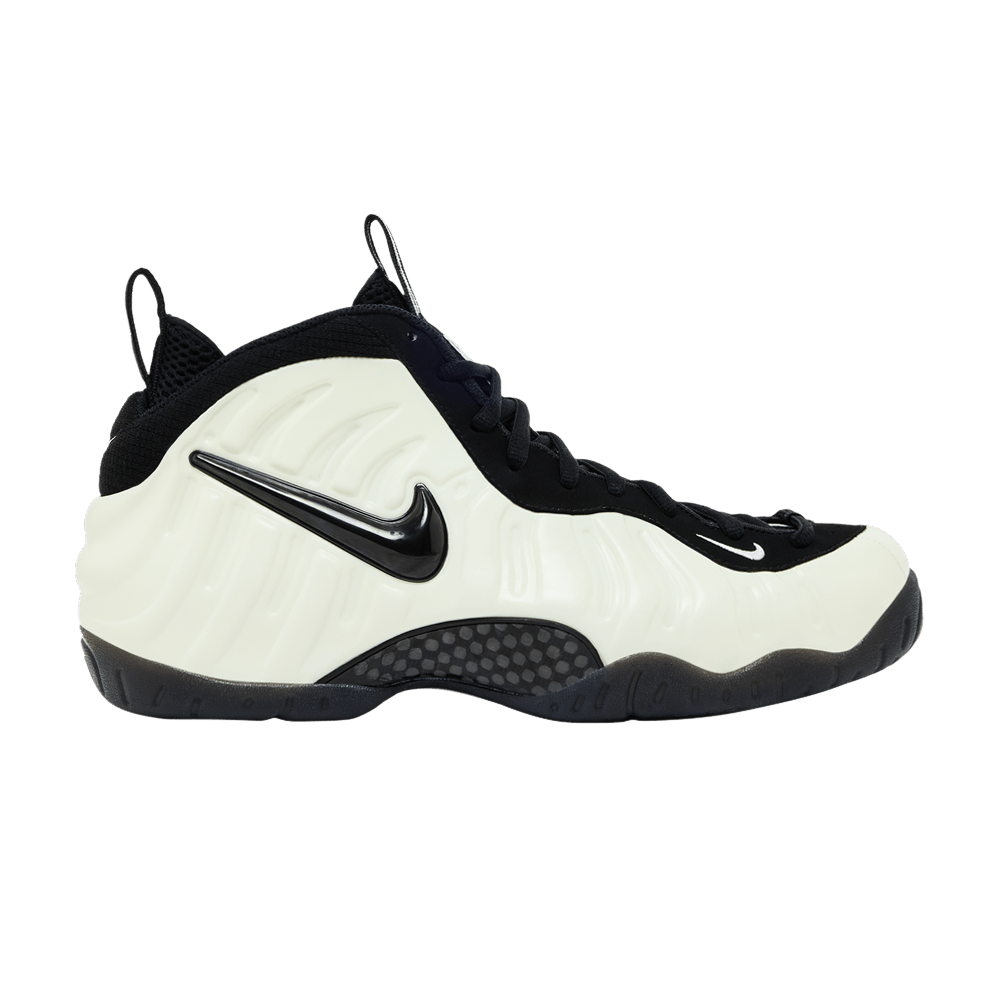 Nike Air Foamposite Pro 'Glow In The Dark'