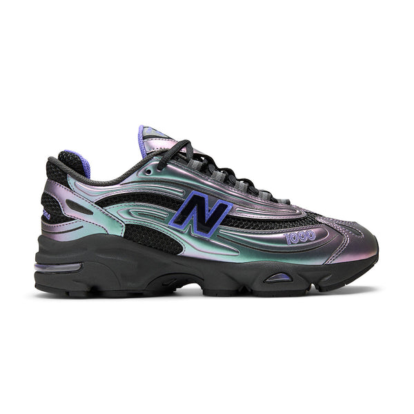 New Balance M1000 Faded Black Electric Indigo lateral view