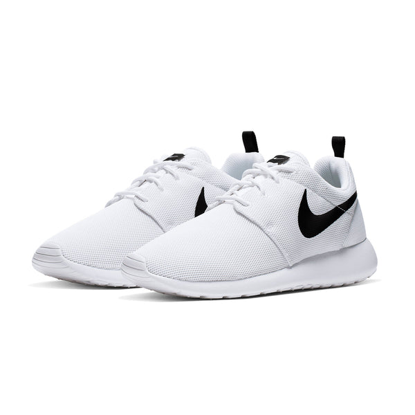 Nike Wmns Roshe Run White - Angled View