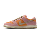 SB Dunk Low Red Stardust - detail