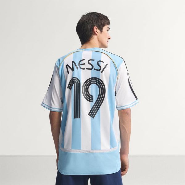 Argentina Home Jersey 2006 Messi White JN3708 hover