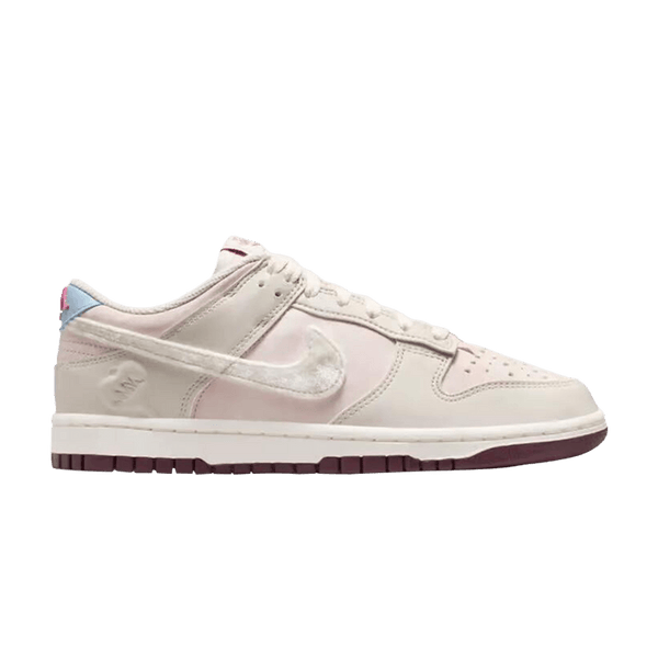 Nike Wmns Dunk Low 'Valentine's Day' 2026