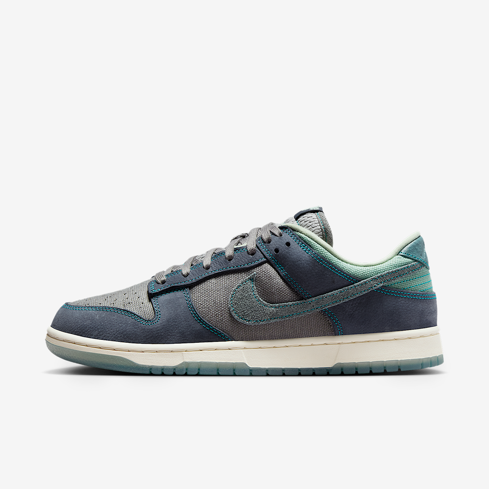 Nike Dunk Low Retro SE Pencil Point