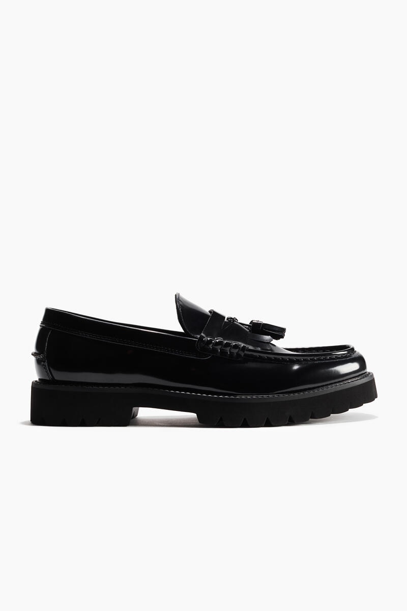 H&M Chunky tasselled penny loafers 'Black Dark'