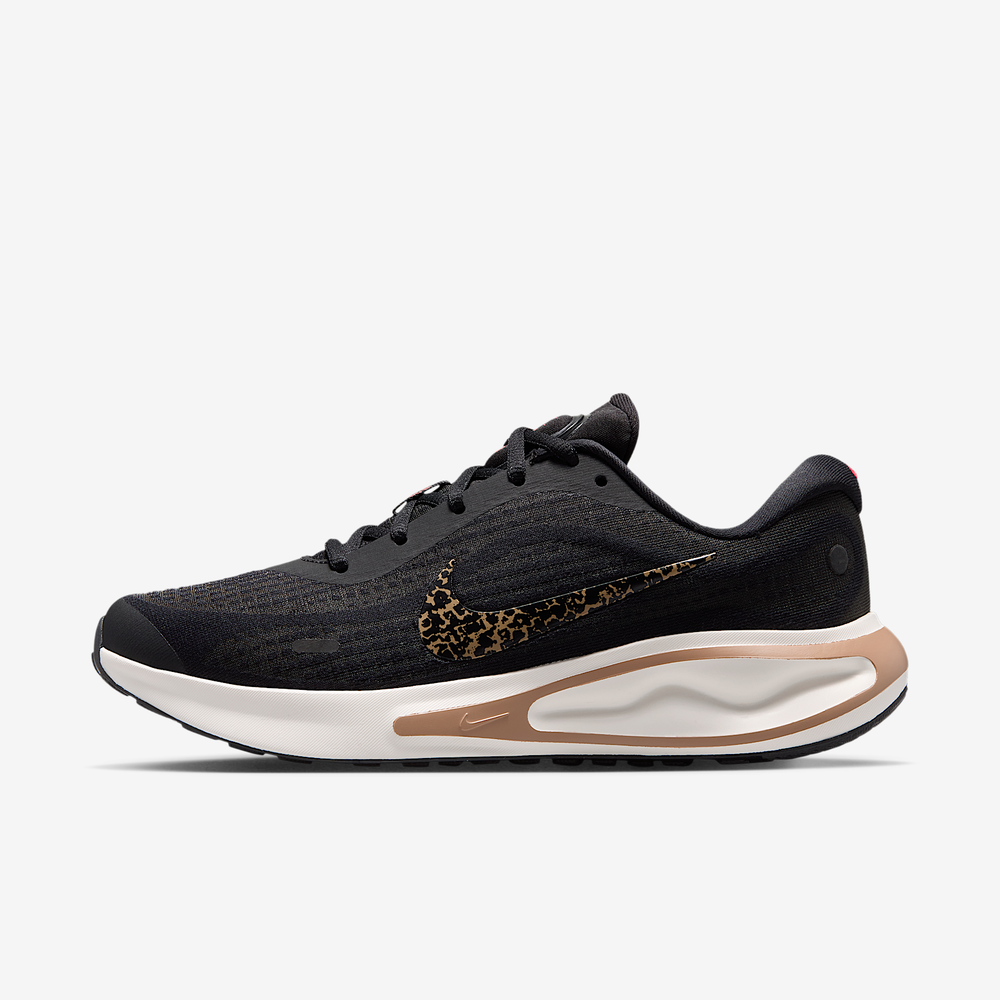 Nike Journey Run 'Black Fusion Red' (W)