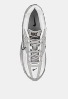Nike Initiator Running Shoe 'White/Mtlc Cool Grey-Lt Smoke Grey-Black'