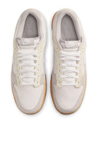 Nike Dunk Low Sneakers