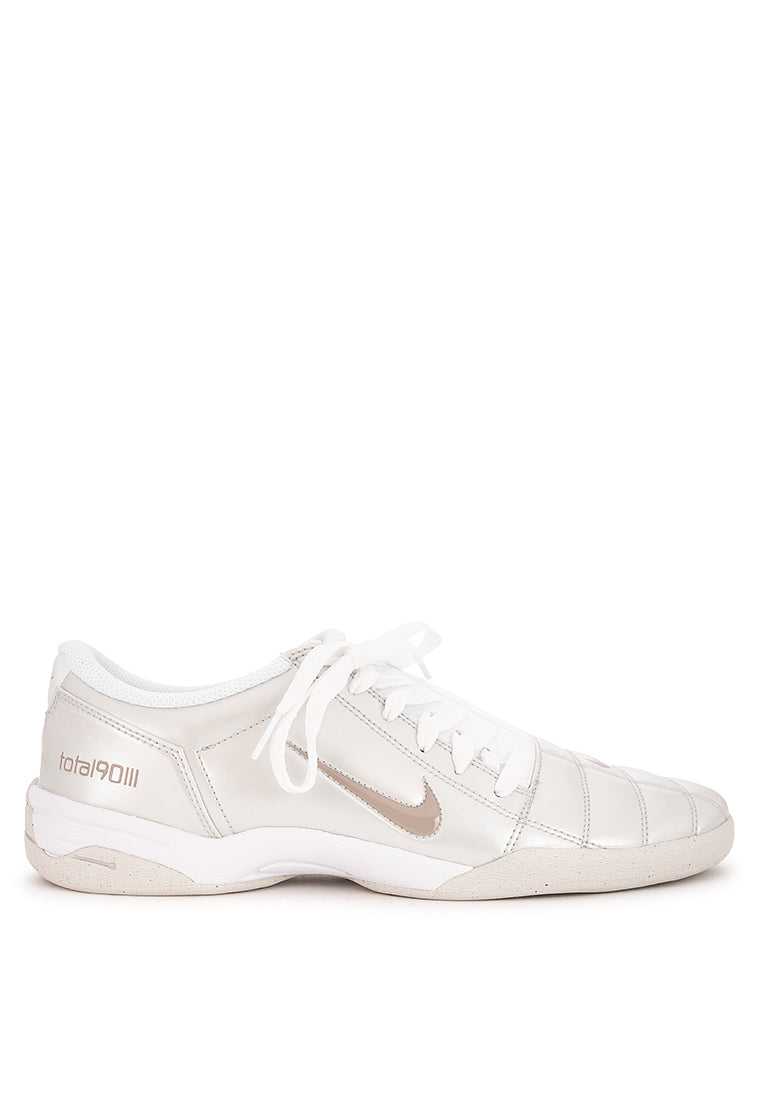 Nike Total 90